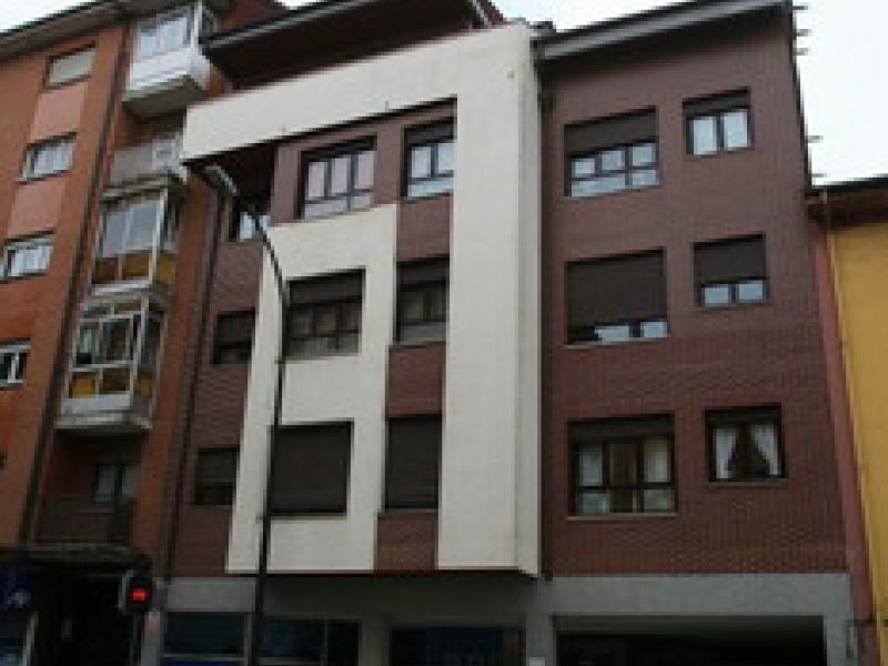 Edificios en Oviedo, Lugones, Posada de Llanera